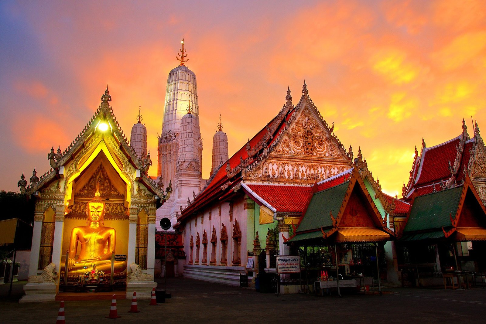 015f13e4-4b1c-4a51-8fa5-5b6e72e30abf