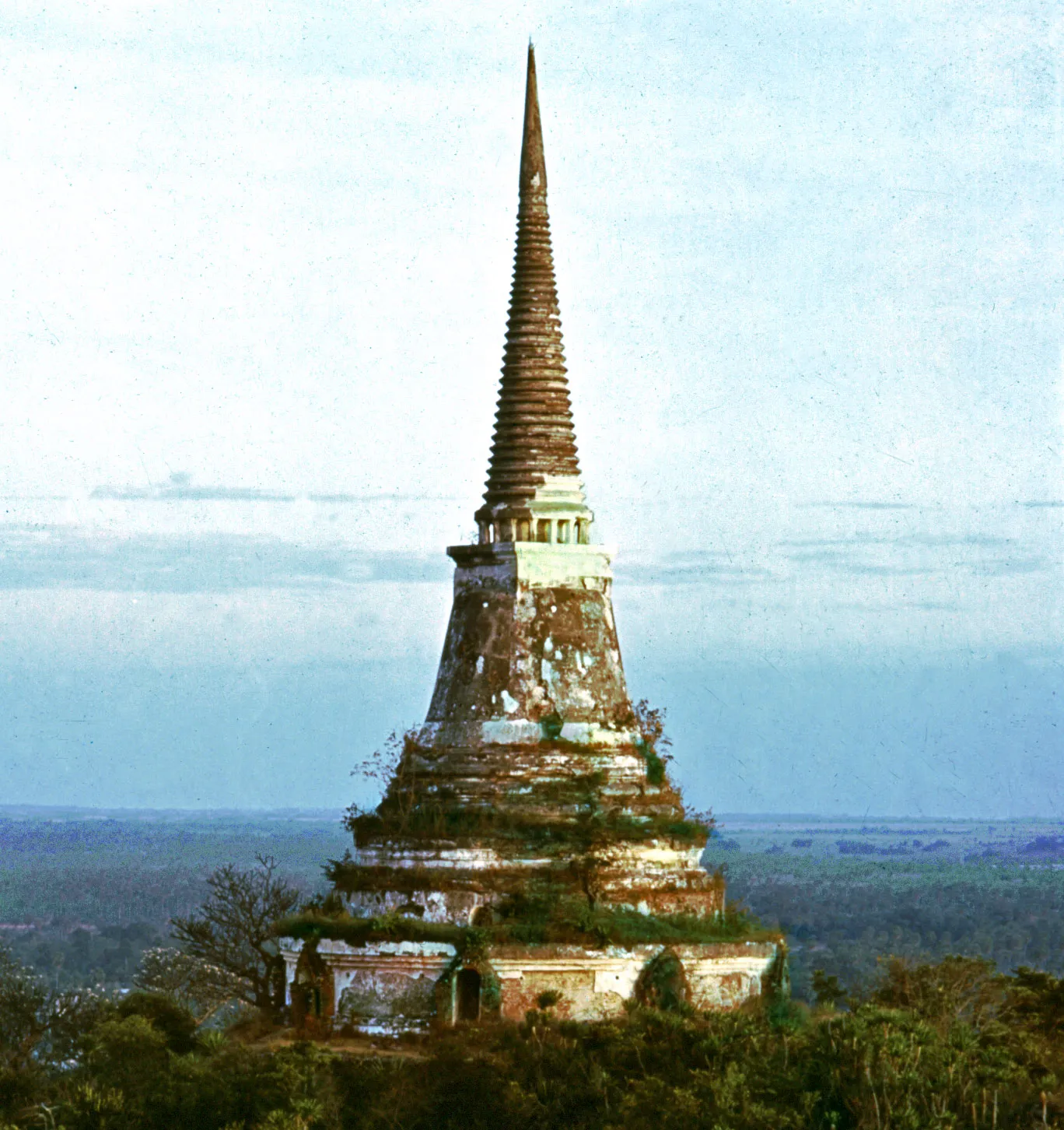 Stupa-Phetchaburi-Thailand