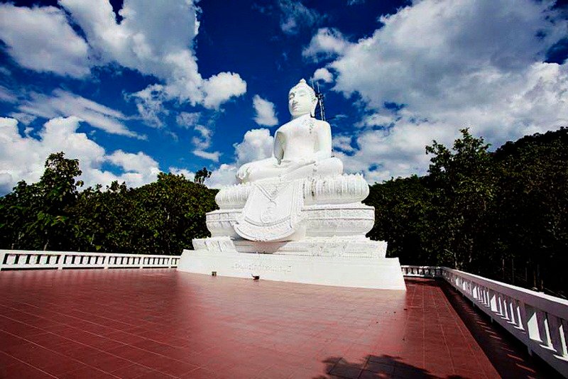 phra_that_mae_yen_temple004